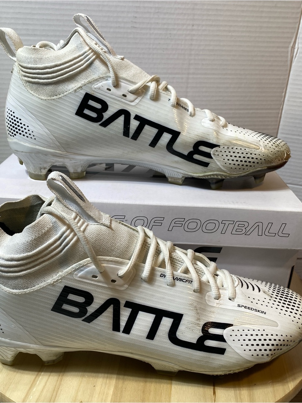 Battle AstroFly Football Cleats Men 11.5 White Black SPEEDSKIN Mid-Cut